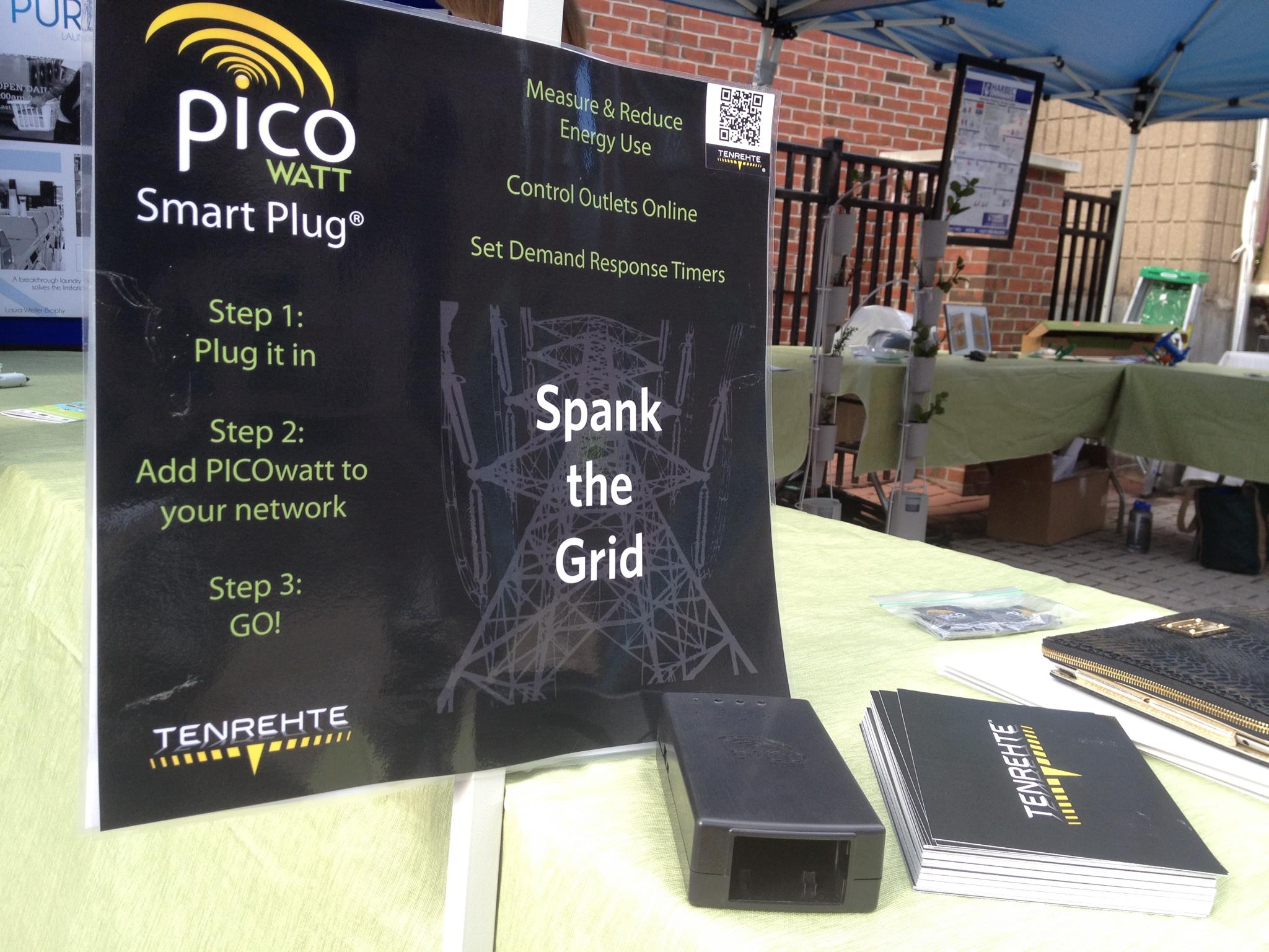 Tenrehte CEO Jennifer Indovina showing PICOwatt® at Greentopia 2012